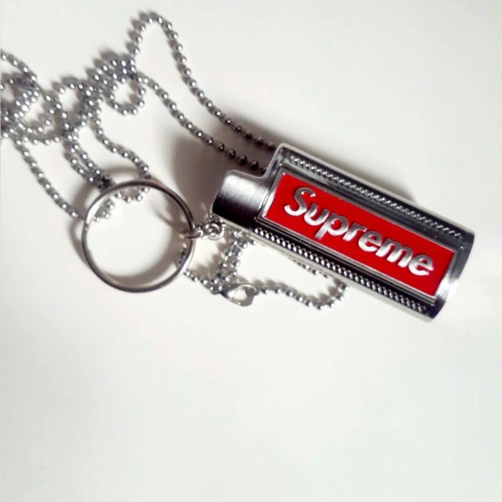 Supreme metal lighter holster silver